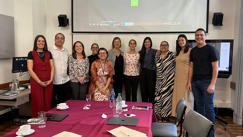 Investigadoras brasileras con docentes uruguayos