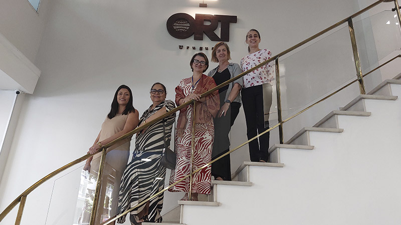 Investigadores brasileras con docentes uruguayas