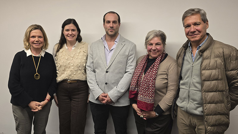 * Dra. Denise Vaillant, Dra. Patricia Ag&uuml;ero, Dr. Ulises Parada, Mtr. Adriana Careaga y Dr. Wellington Mazzotti