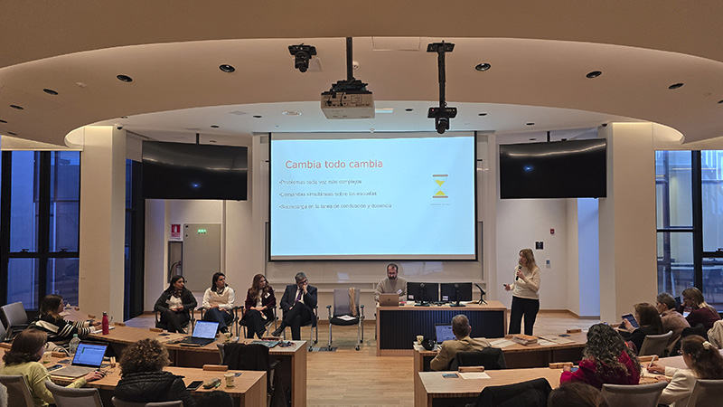 * Pilar Beas Cofr&eacute;, Paula Mosera, Claudia Romero, Christian Lazcano, Aleix Barrera-Corominas y Sandra Ziegler
